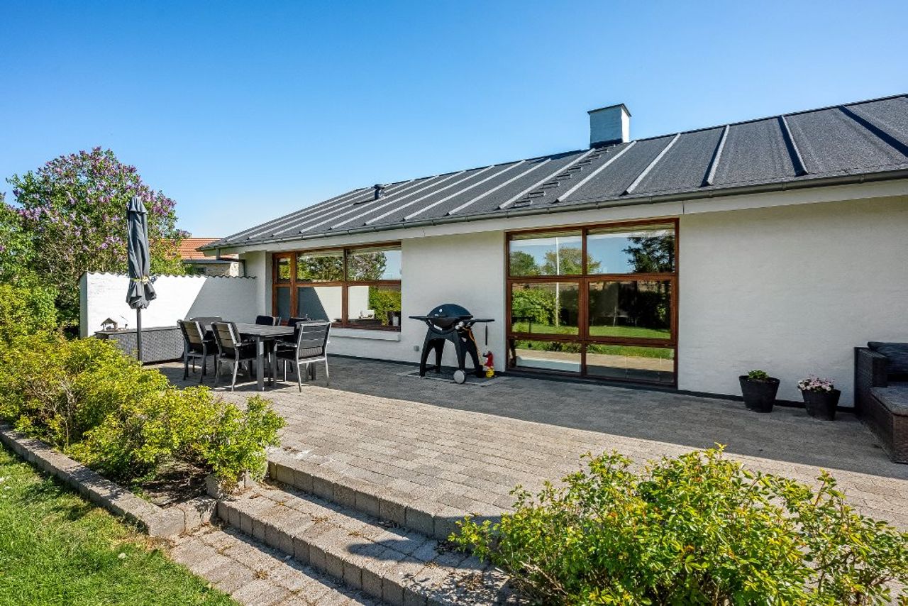 Ejendomsbillede 3 af 23