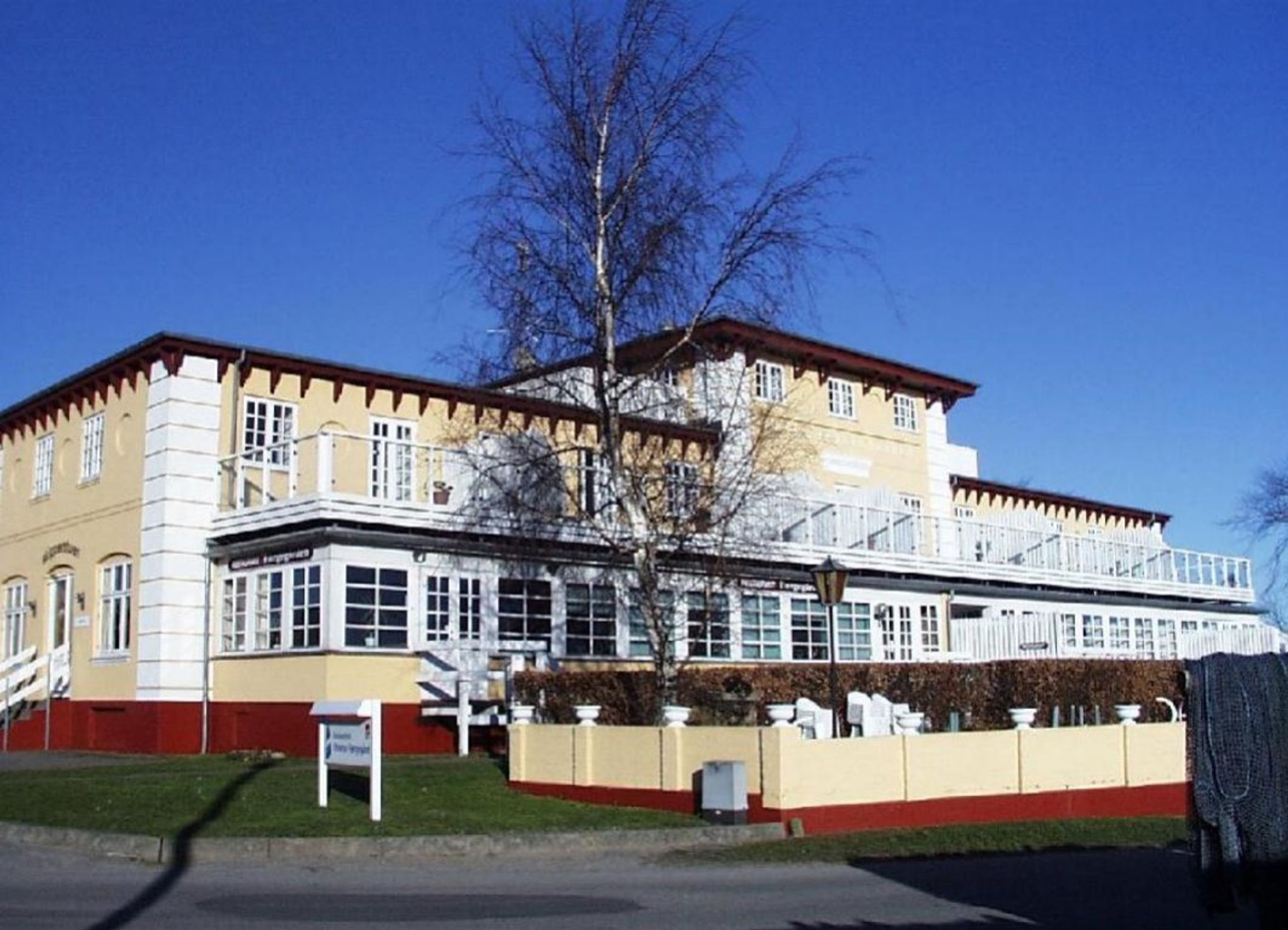 Kalvehave Havnevej  -5/periode 10 45 Villa