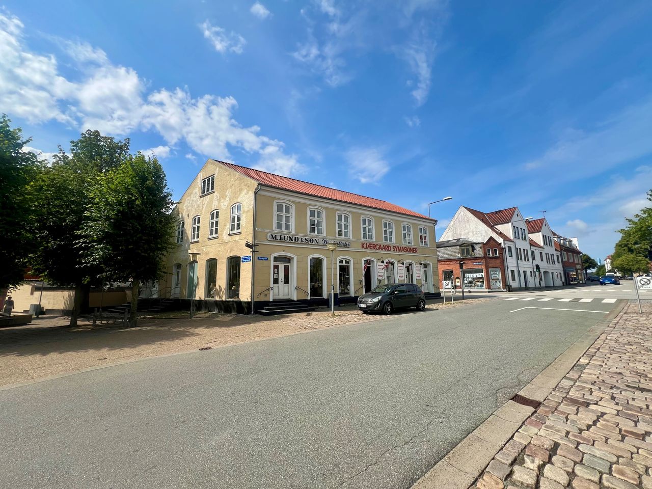 Ejendomsbillede 2 af 24