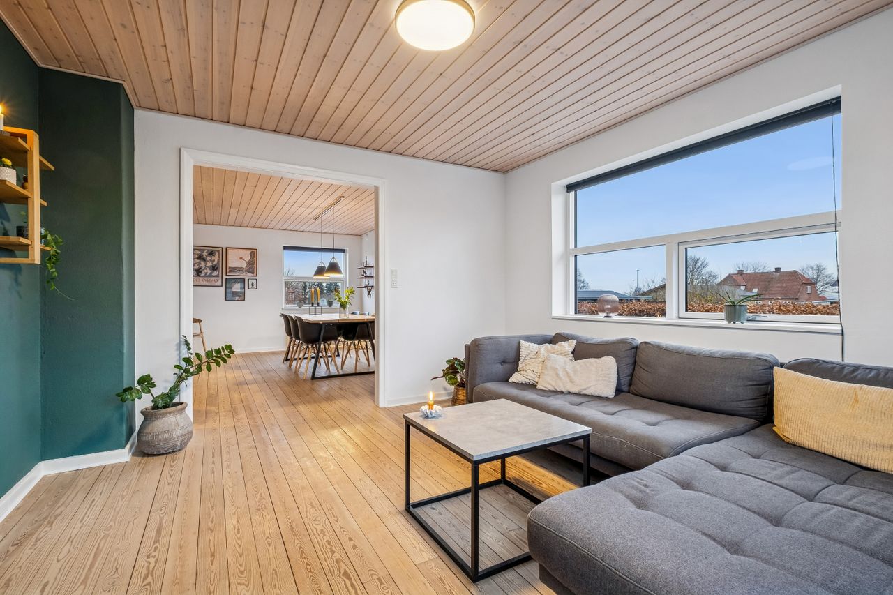 Ejendomsbillede 3 af 27