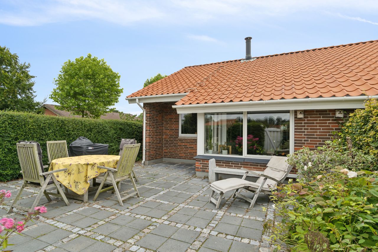 Ejendomsbillede 2 af 17