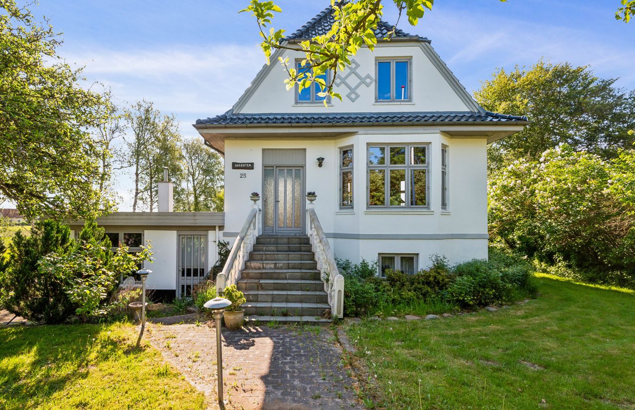 Ejendomsbillede 2 af 34