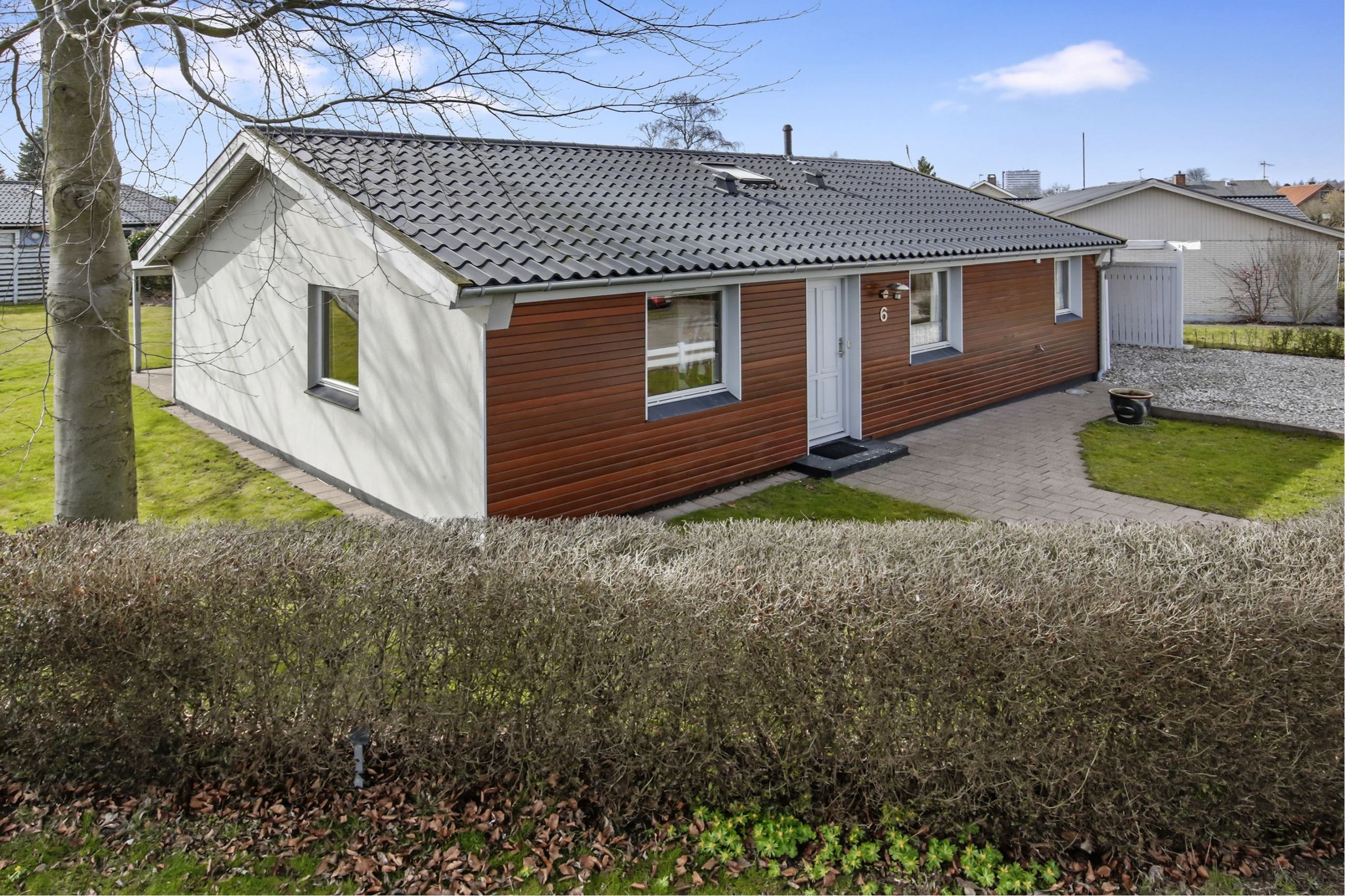 Skovsangervej 6 Villa