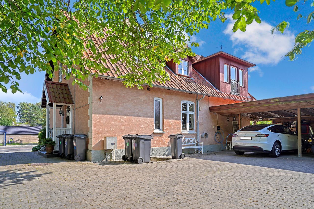 Ejendomsbillede 2 af 28