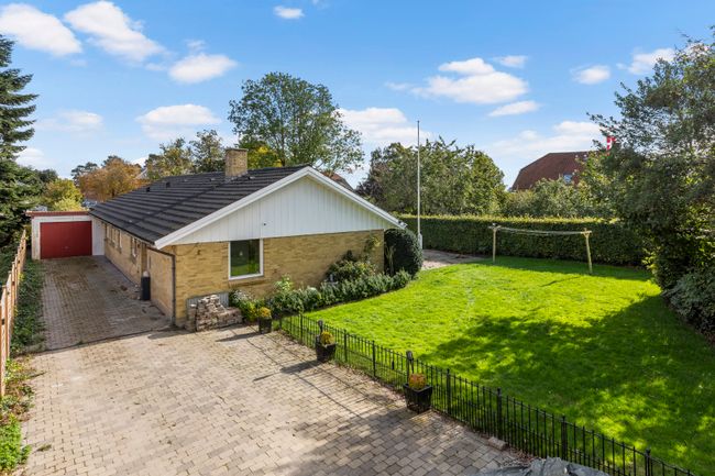 Bøgevænget 2,  Villa