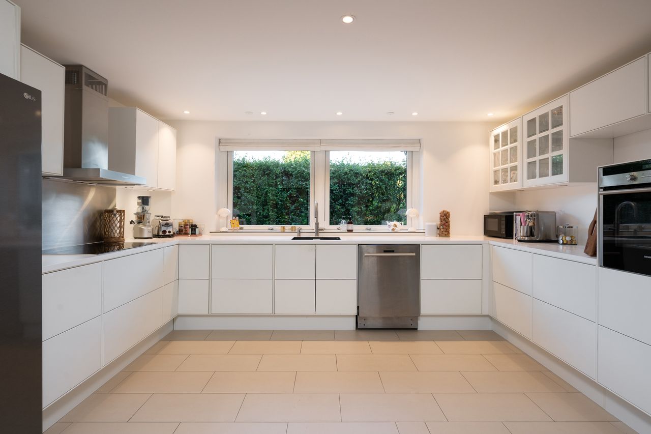 Ejendomsbillede 3 af 19