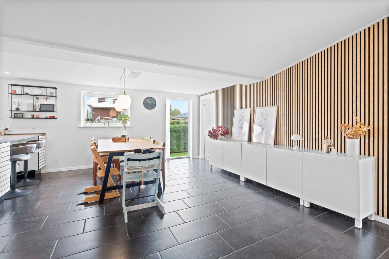 Ejendomsbillede 3 af 19