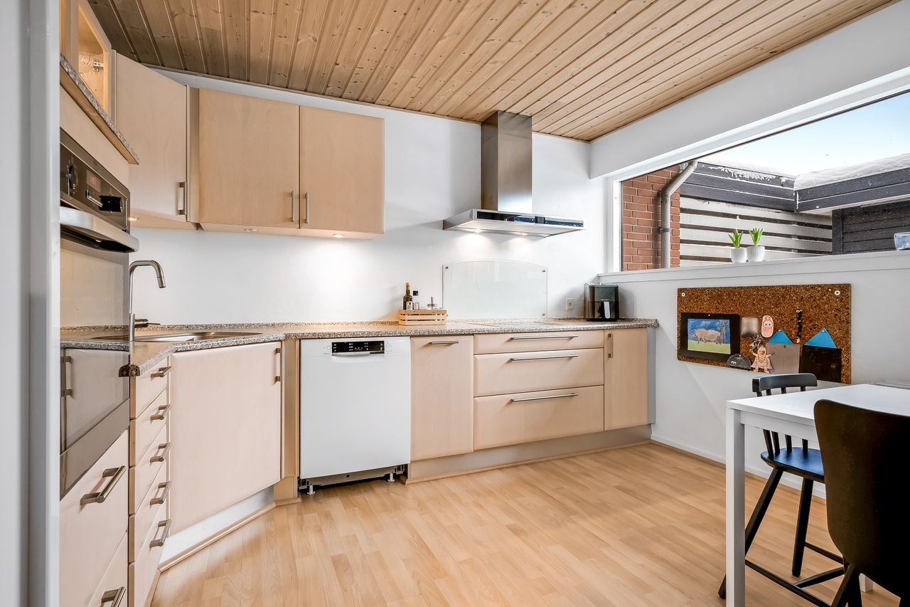 Ejendomsbillede 2 af 25