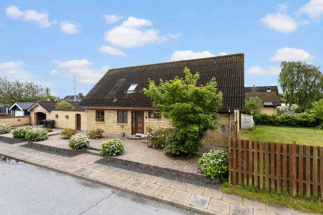 Møller Eltvedsvej 2,  Villa