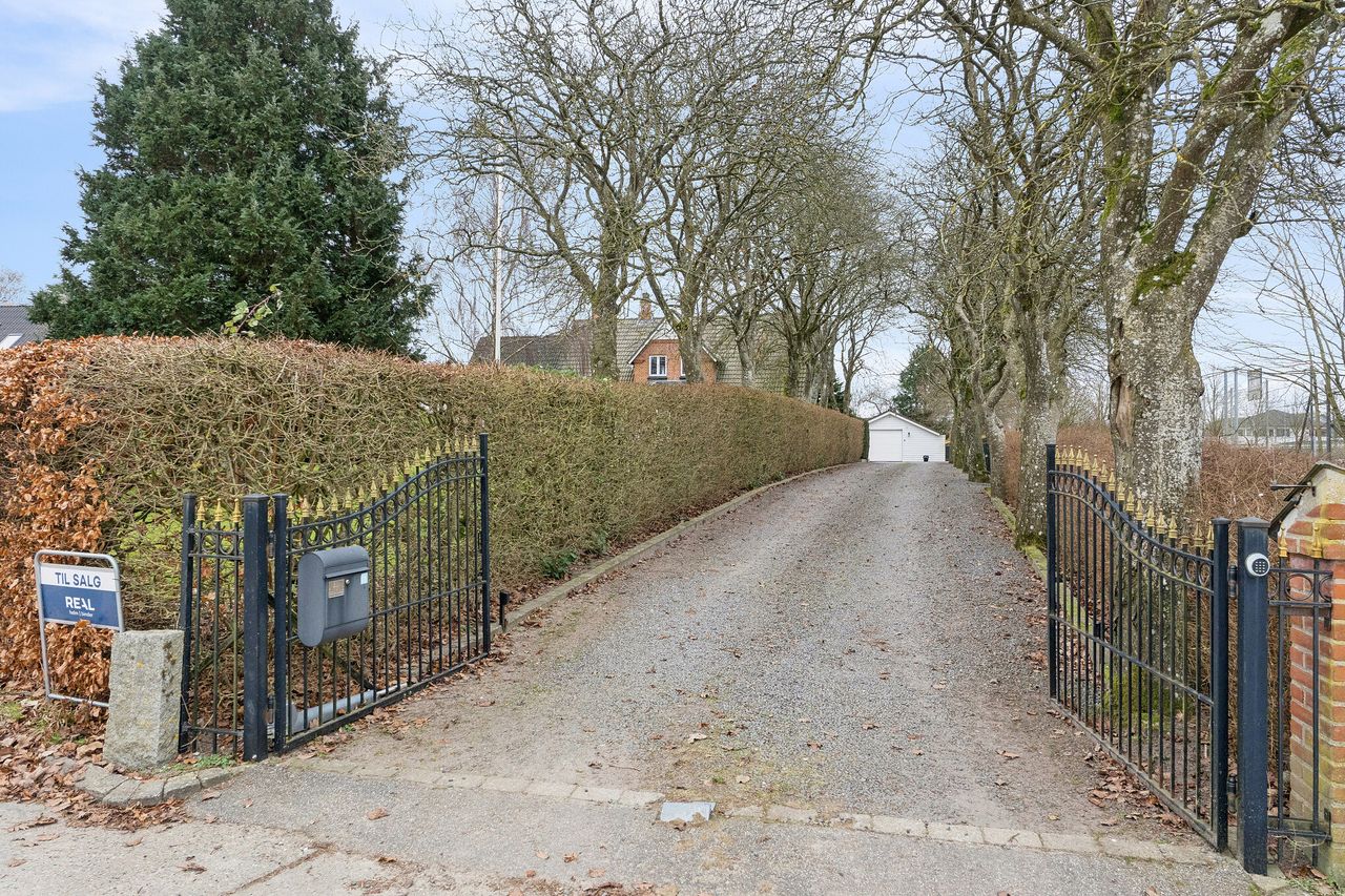 Ejendomsbillede 2 af 28