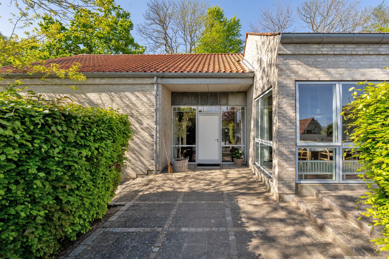 Ejendomsbillede 2 af 43