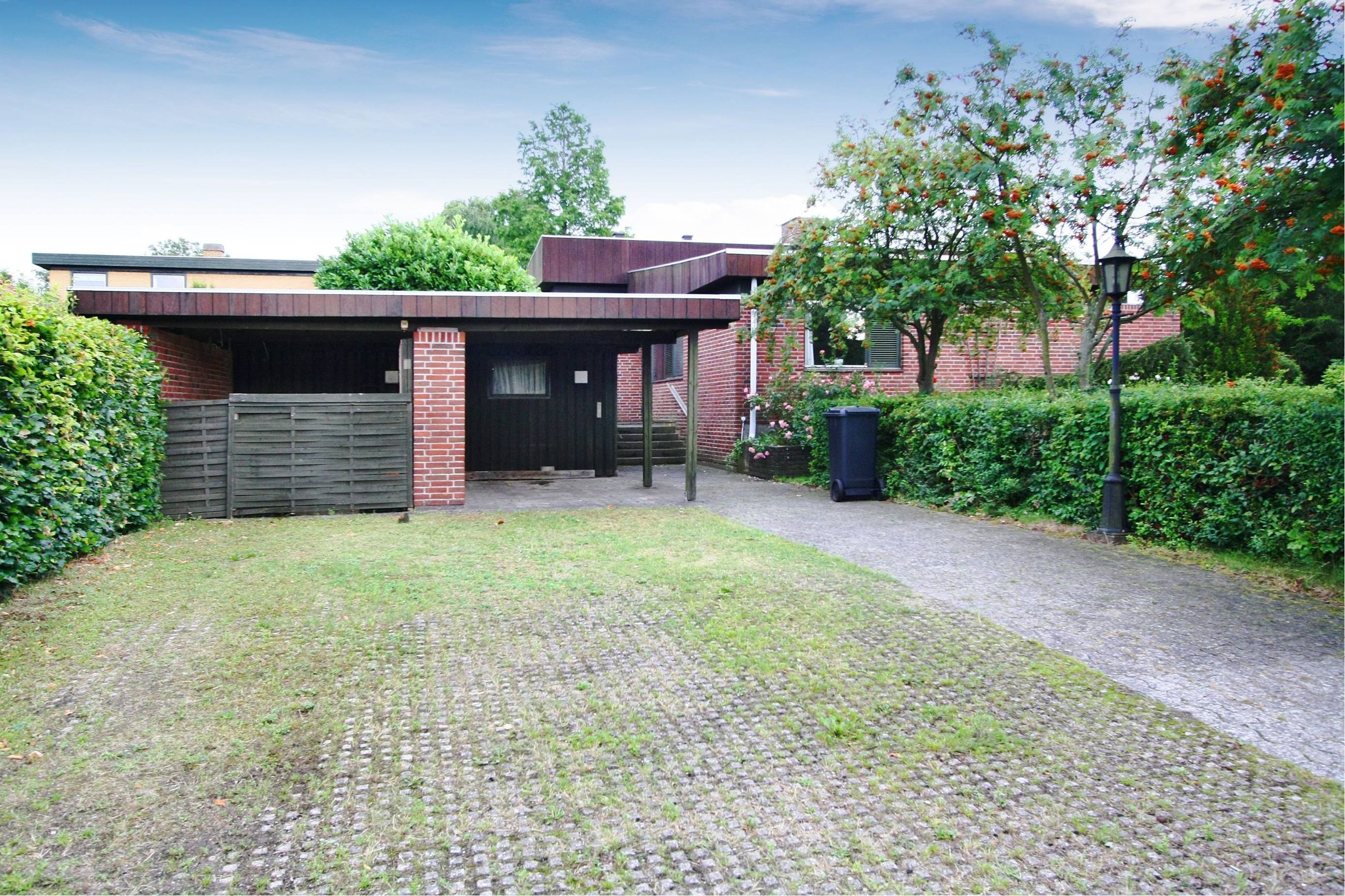 P C Skovgaardsvej 2 Villa