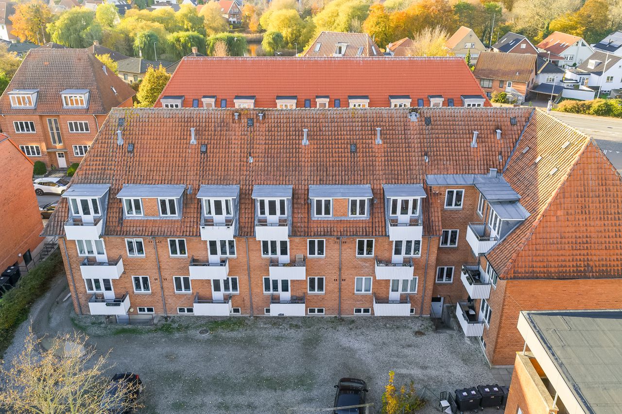 Ejendomsbillede 2 af 18