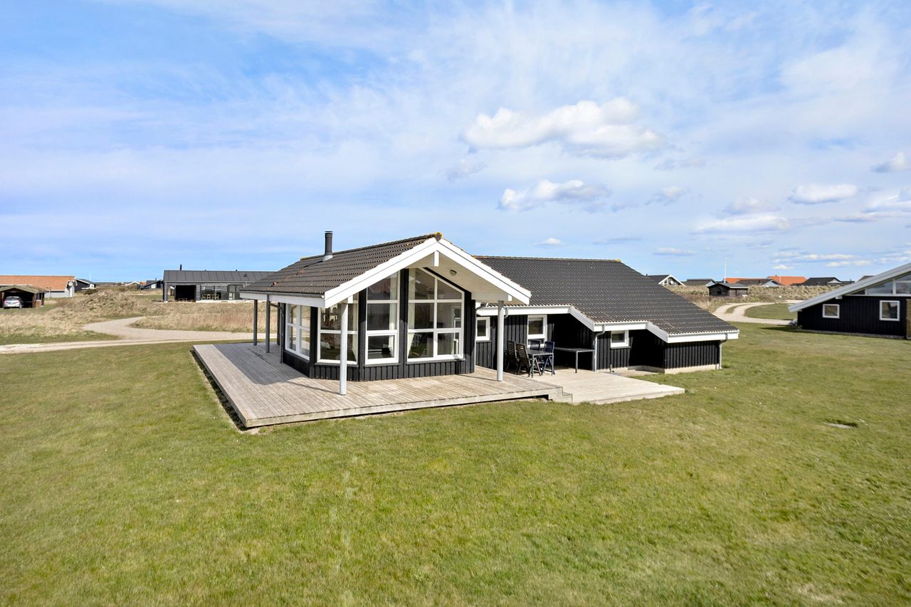 Ejendomsbillede 2 af 30