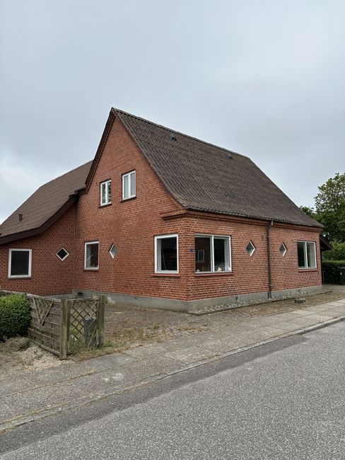 Vestervej 11,  Stend-Krogag