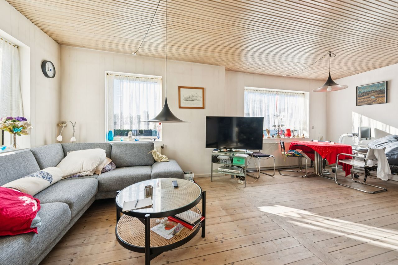 Ejendomsbillede 3 af 14