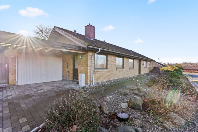 Hermodsvang 8,  Villa