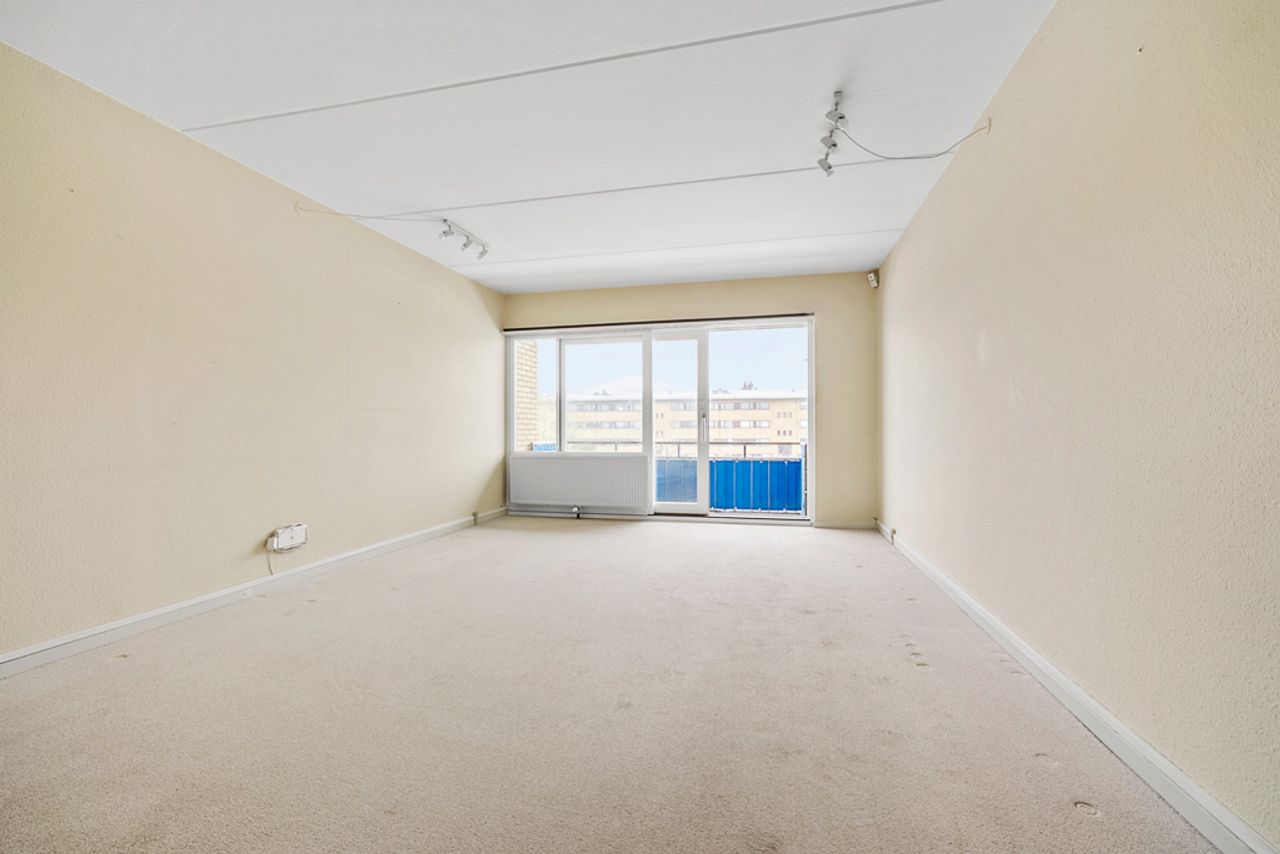 Ejendomsbillede 2 af 16