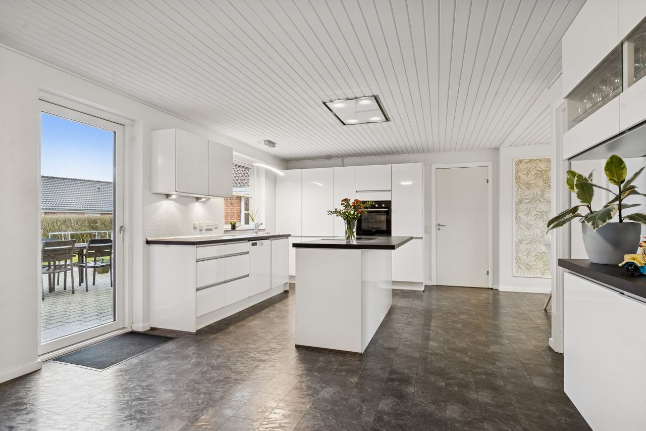 Ejendomsbillede 3 af 23