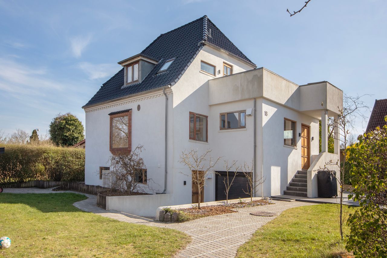 Ejendomsbillede 2 af 40