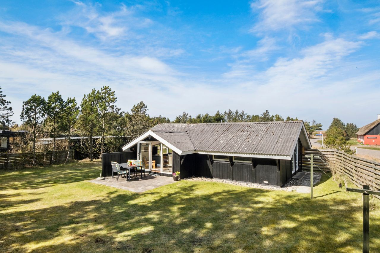 Ejendomsbillede 2 af 25