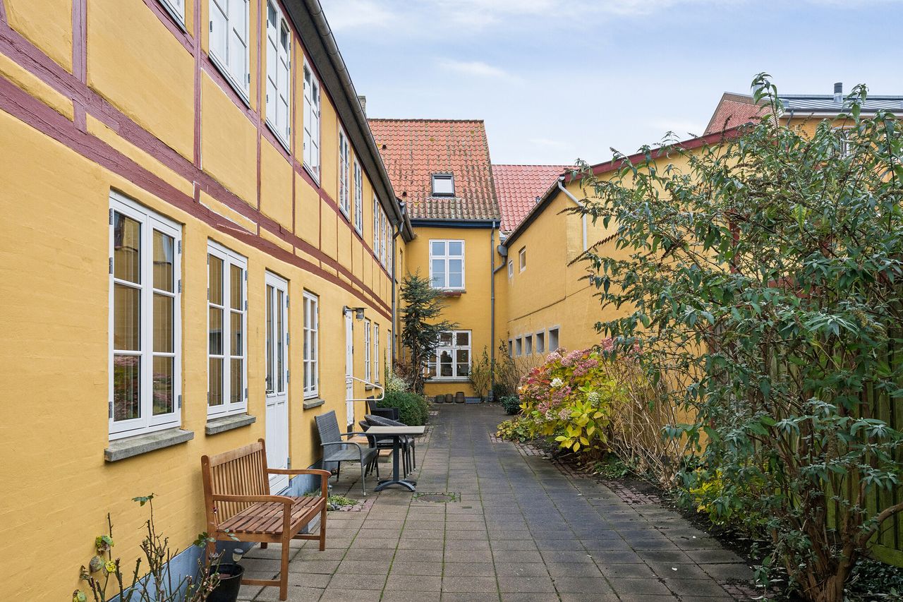 Ejendomsbillede 2 af 25