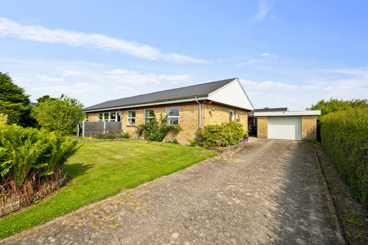 Ejendomsbillede 2 af 19