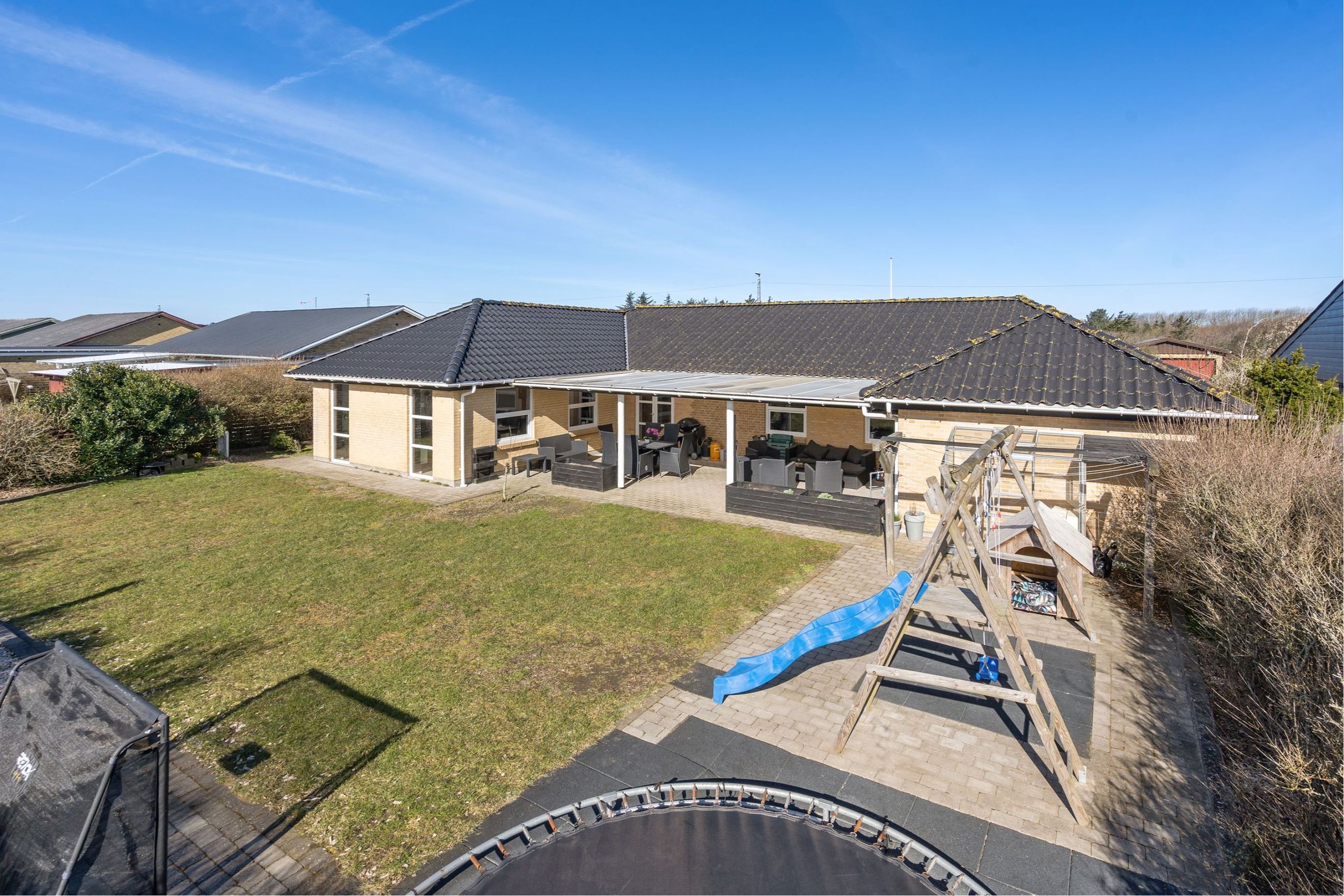 Mølgårdsvej 24,  Villa