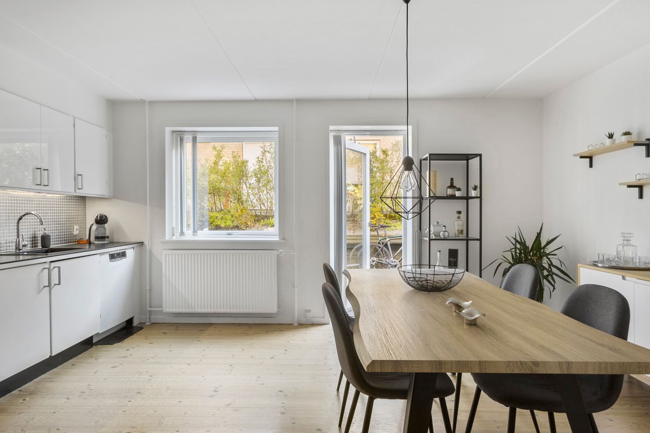 Ejendomsbillede 3 af 21