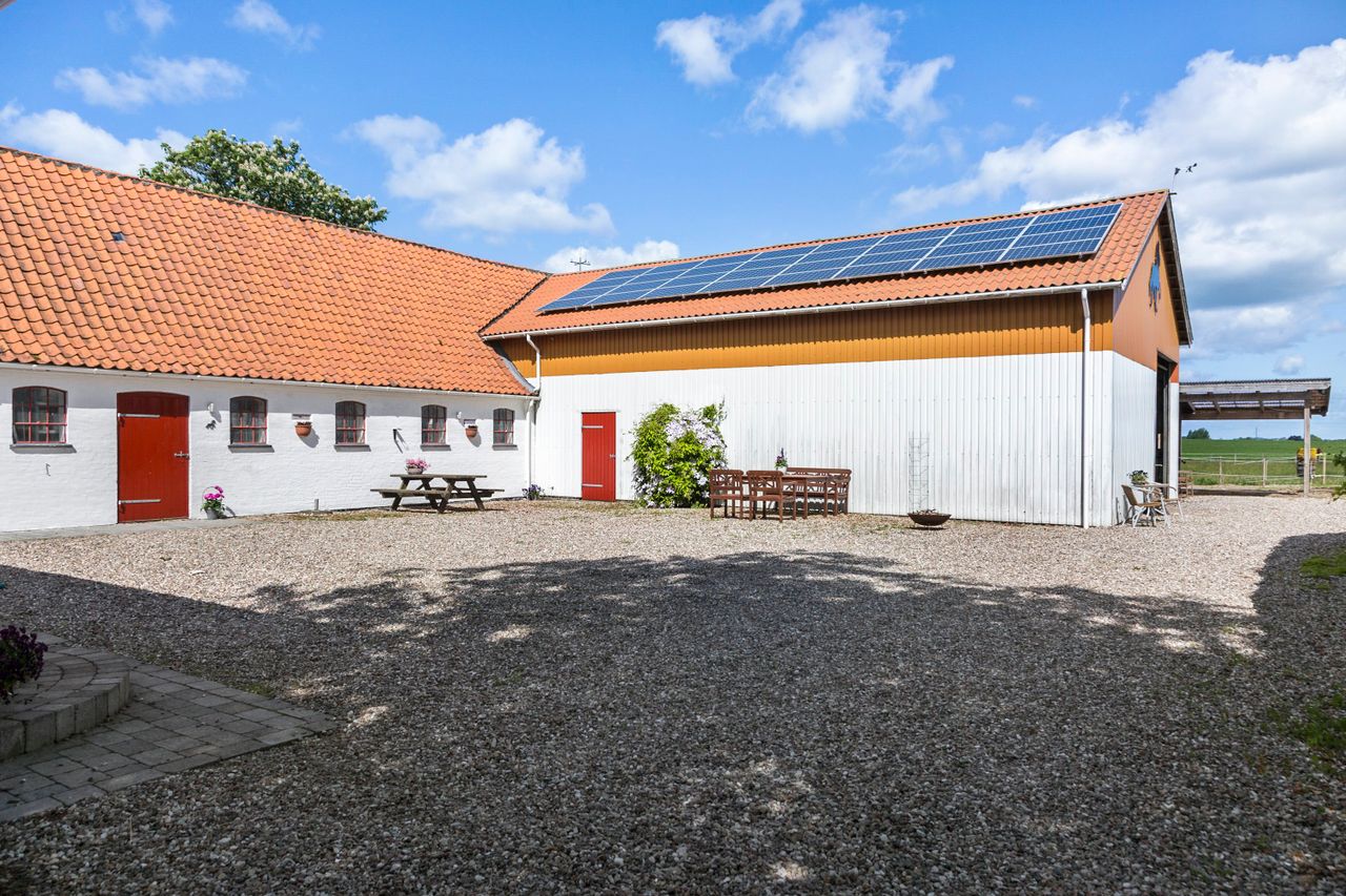 Ejendomsbillede 3 af 27