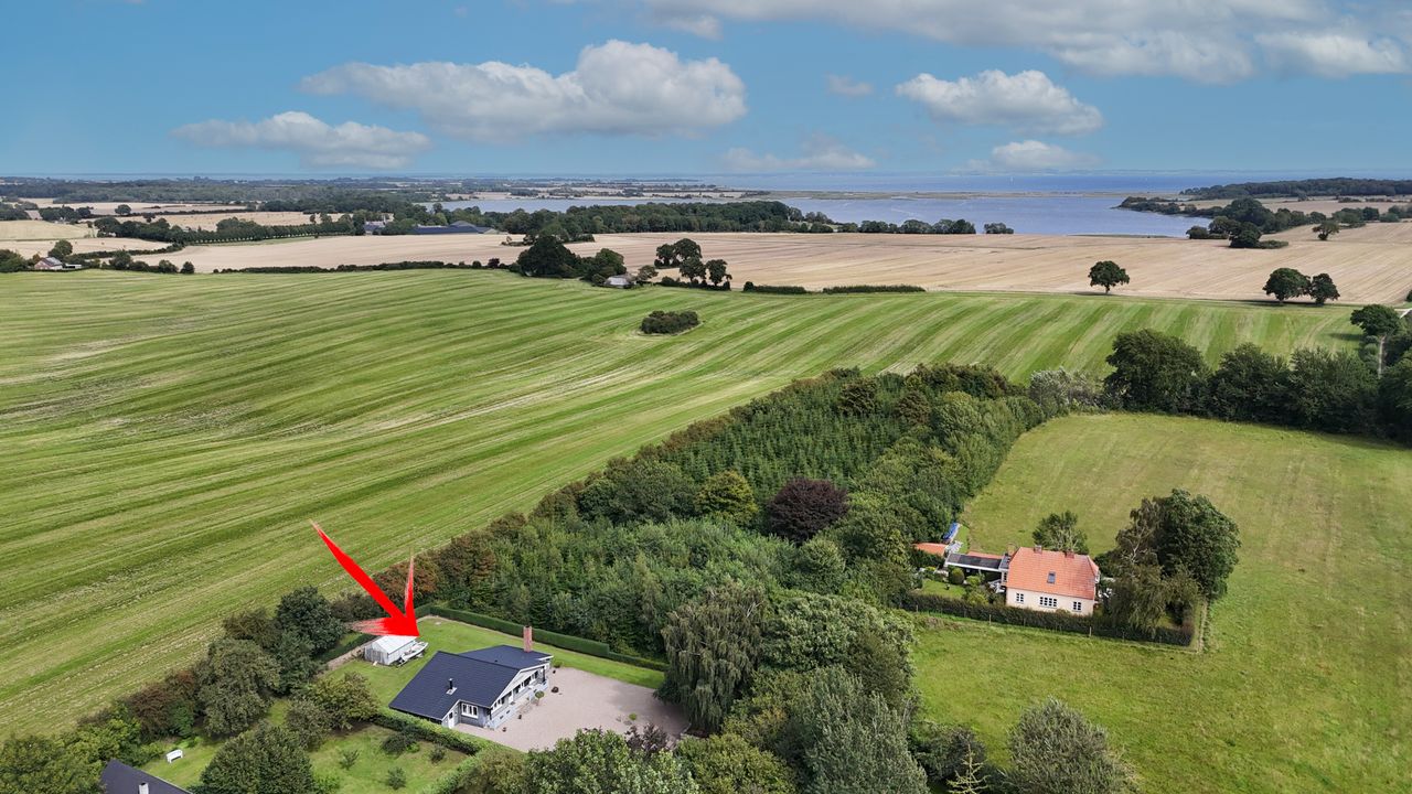 Ejendomsbillede 2 af 14