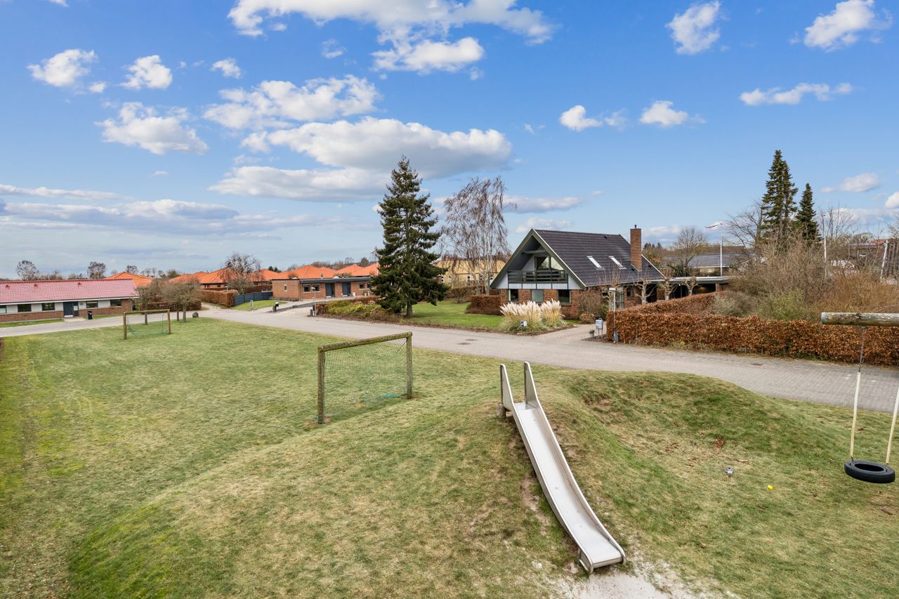 Ejendomsbillede 2 af 36