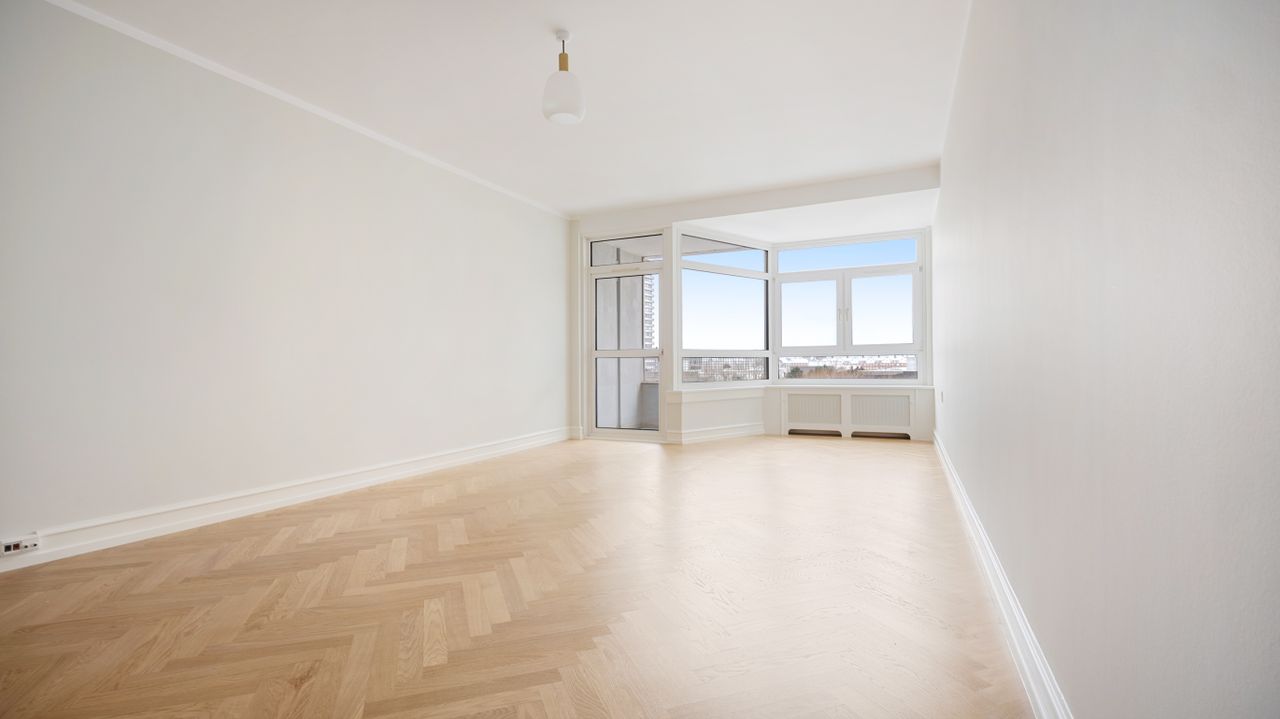 Ejendomsbillede 3 af 17