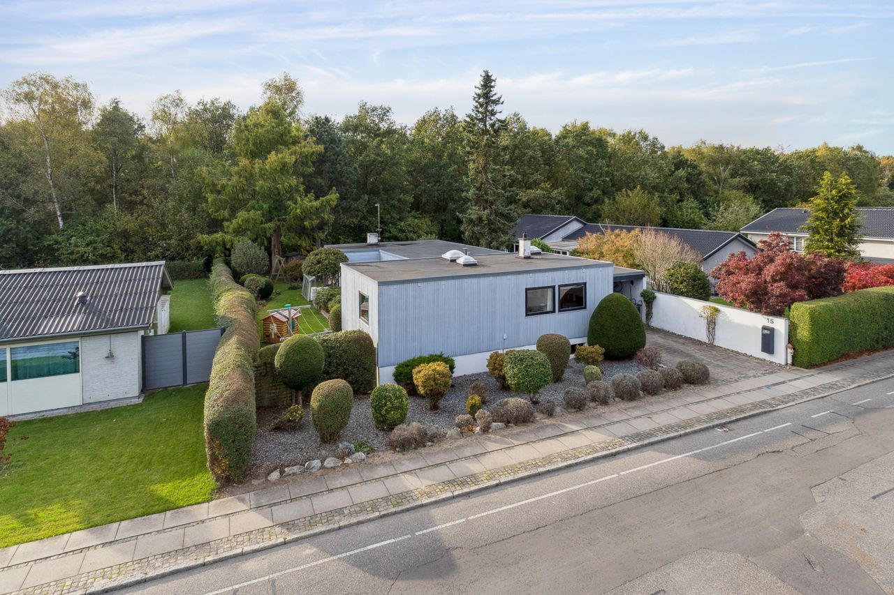 Ejendomsbillede 2 af 40