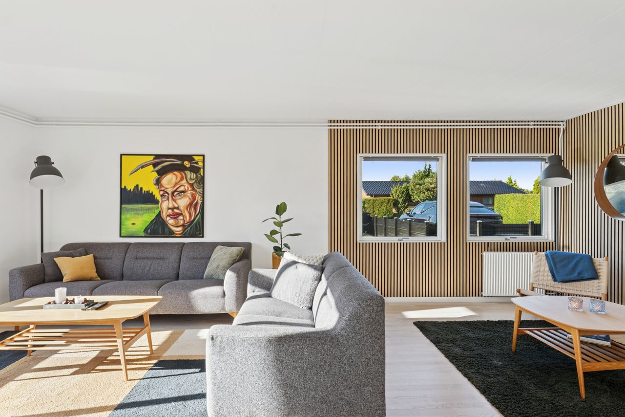 Ejendomsbillede 2 af 27