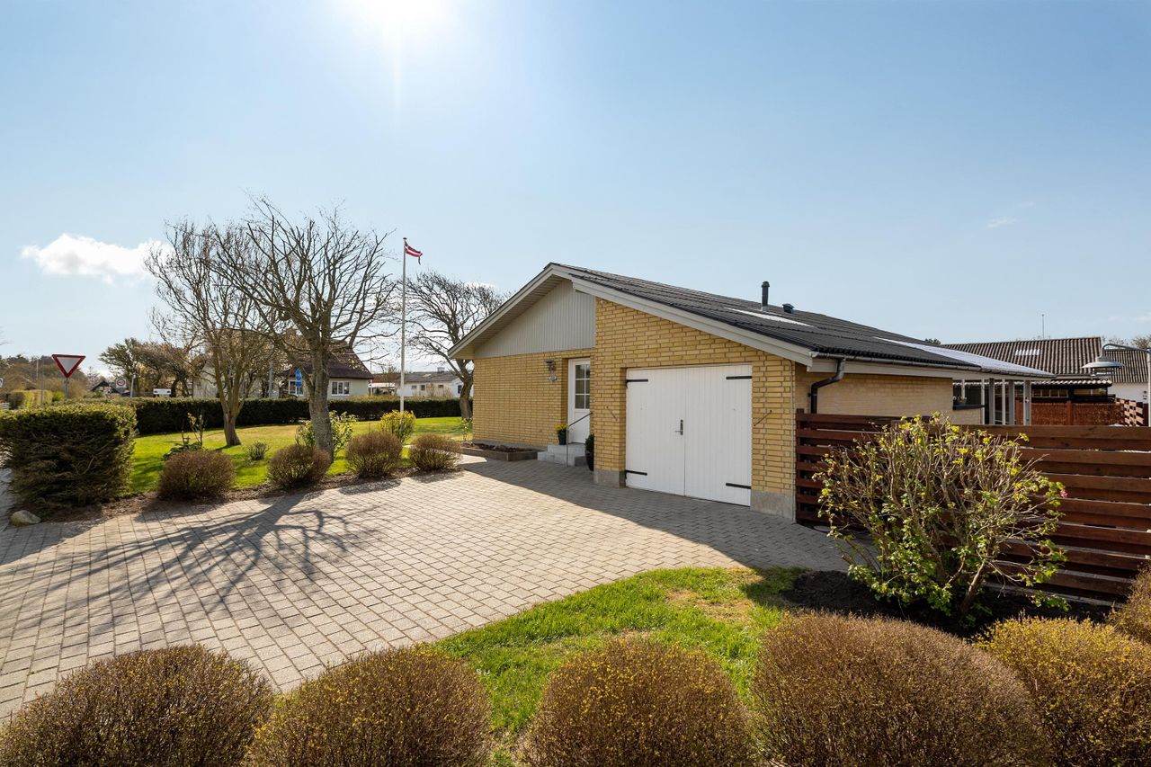 Ejendomsbillede 2 af 19