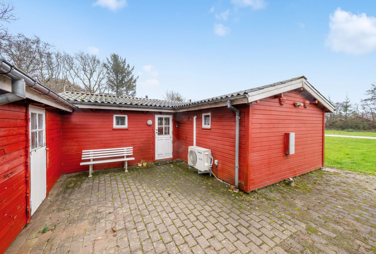 Ejendomsbillede 2 af 17