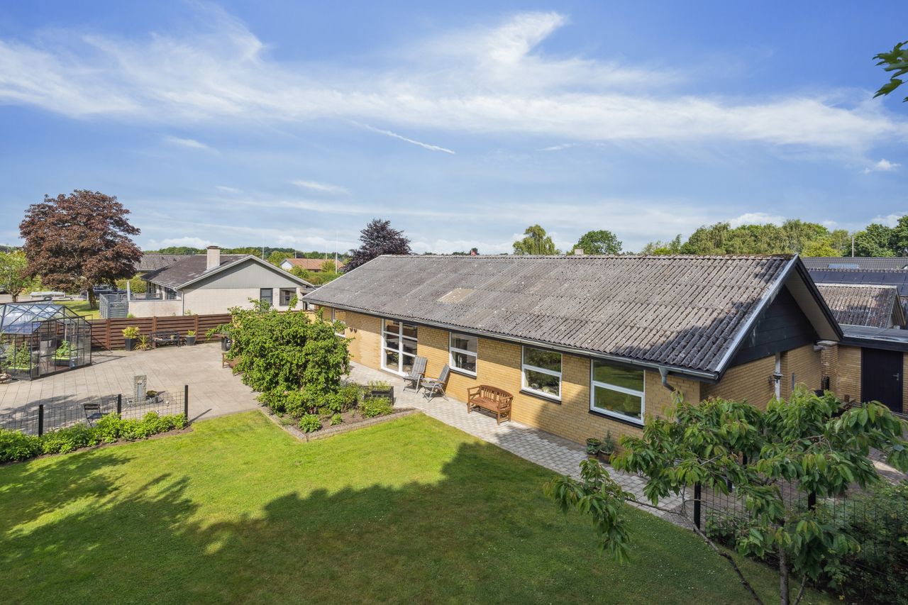 Ejendomsbillede 3 af 30