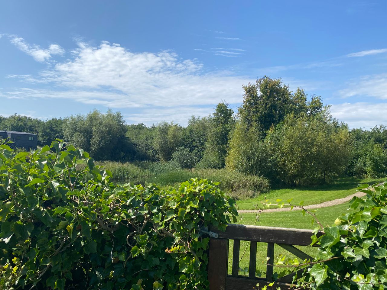 Ejendomsbillede 2 af 33