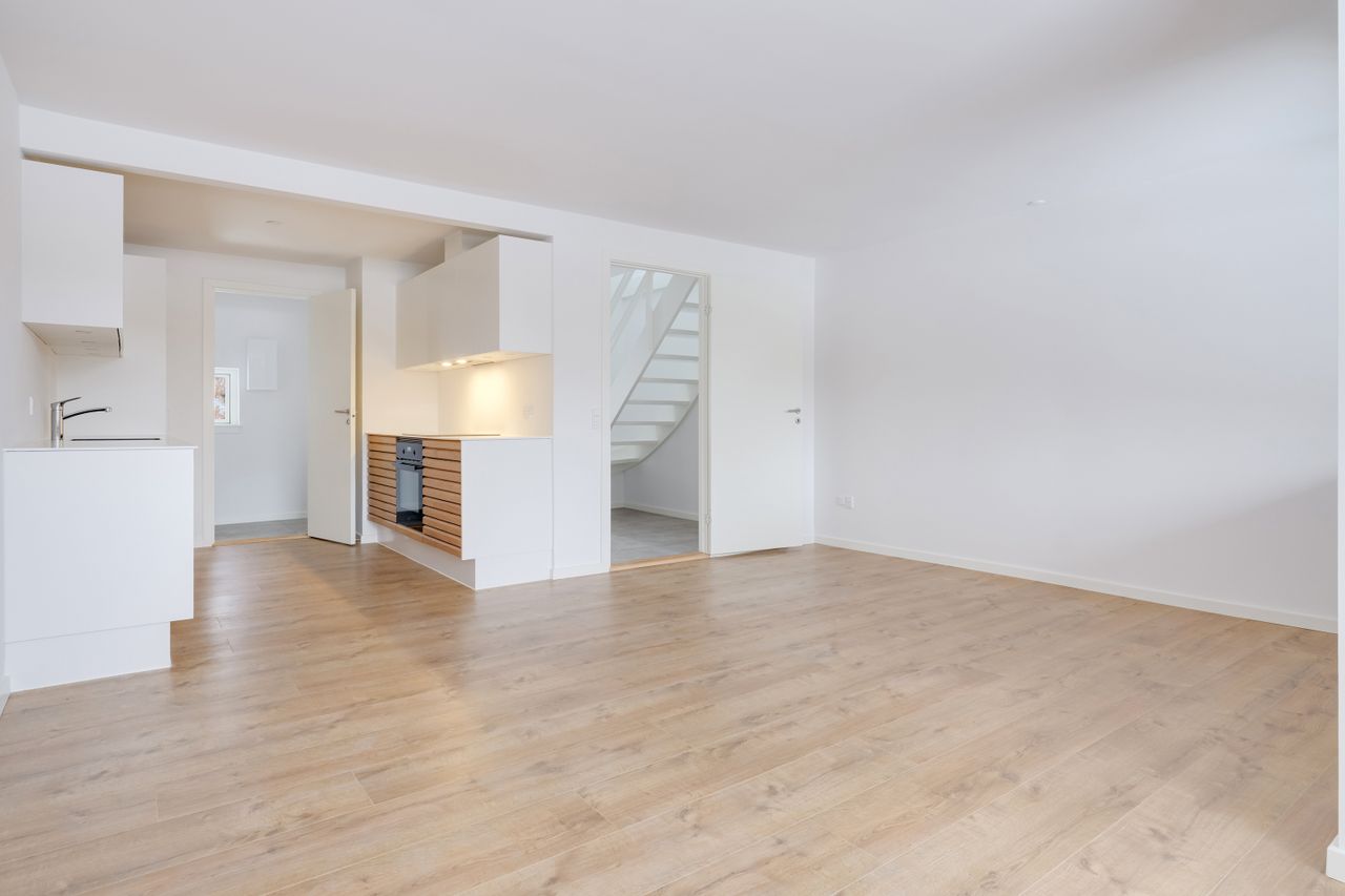 Ejendomsbillede 3 af 12