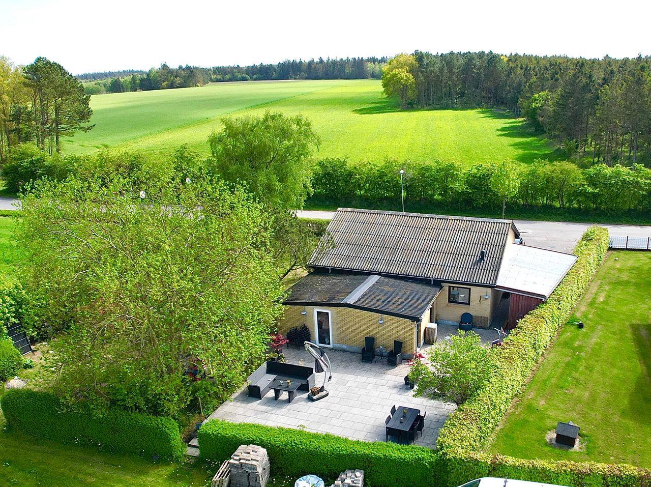 Ejendomsbillede 2 af 42