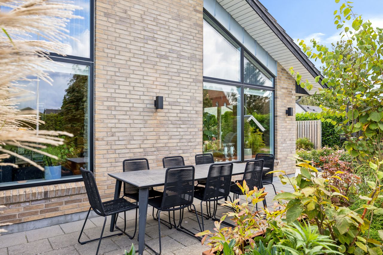 Ejendomsbillede 3 af 40