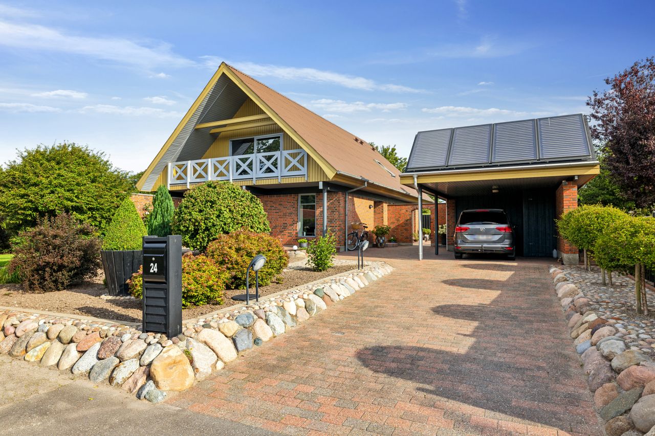 Ejendomsbillede 2 af 25