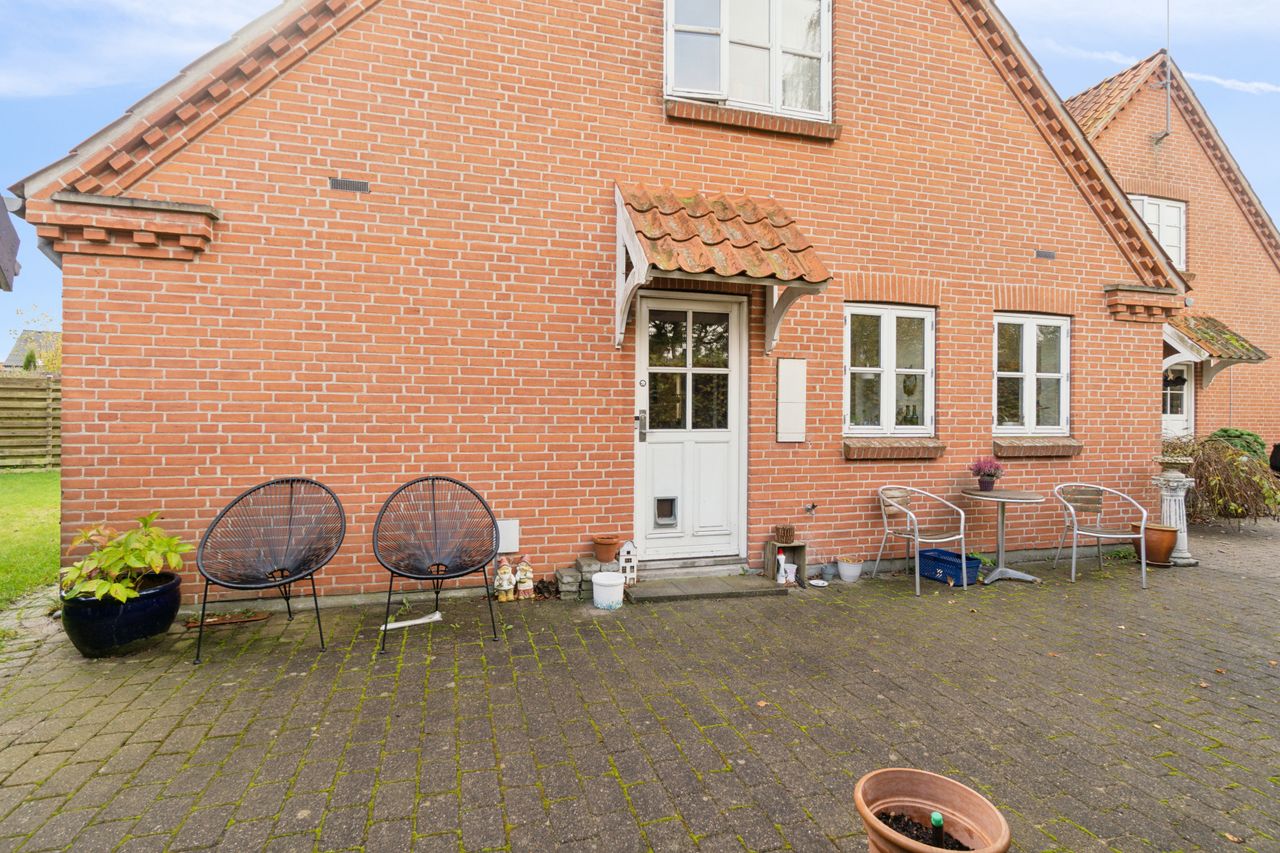 Ejendomsbillede 2 af 19