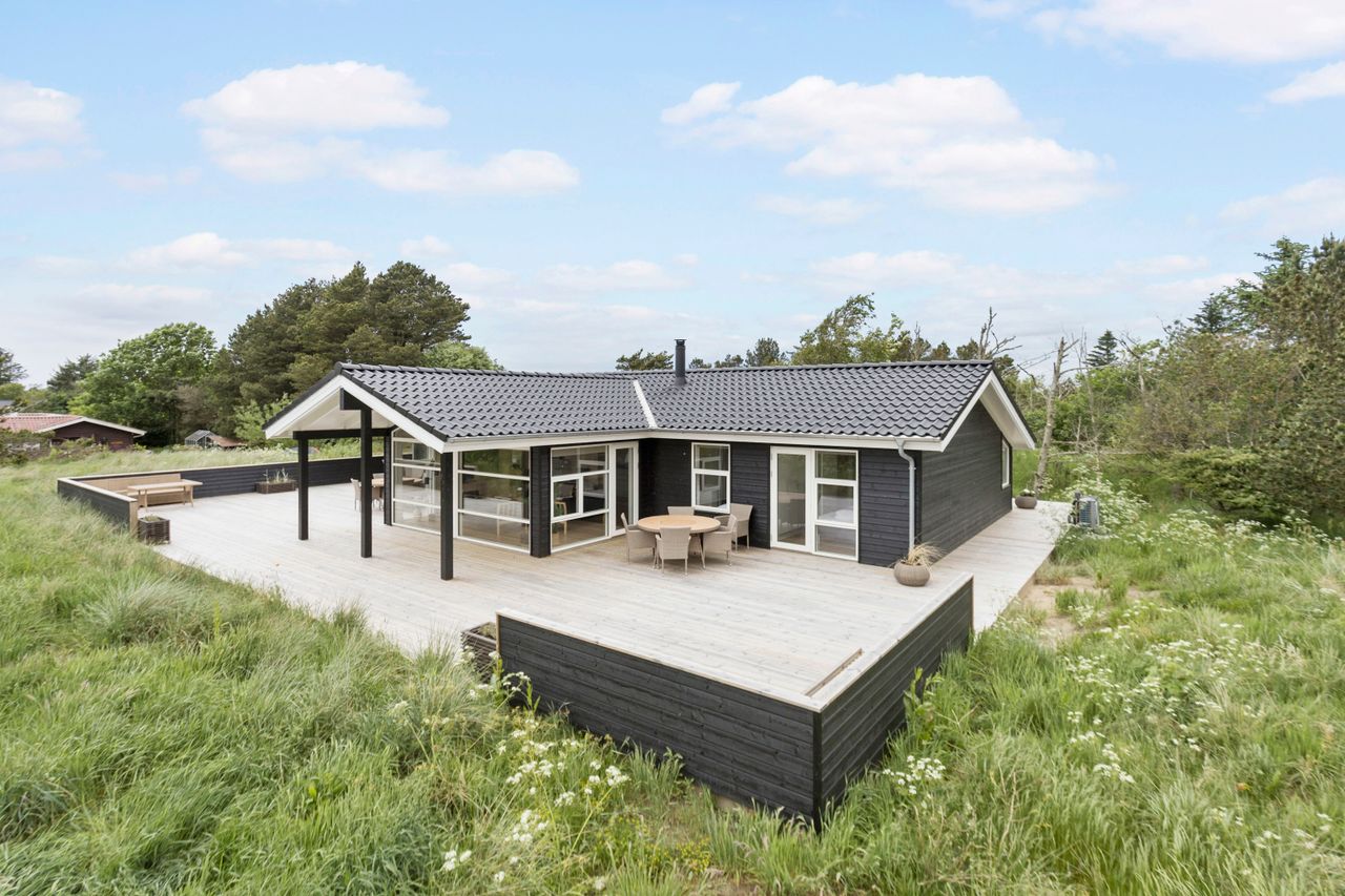 Ejendomsbillede 2 af 23