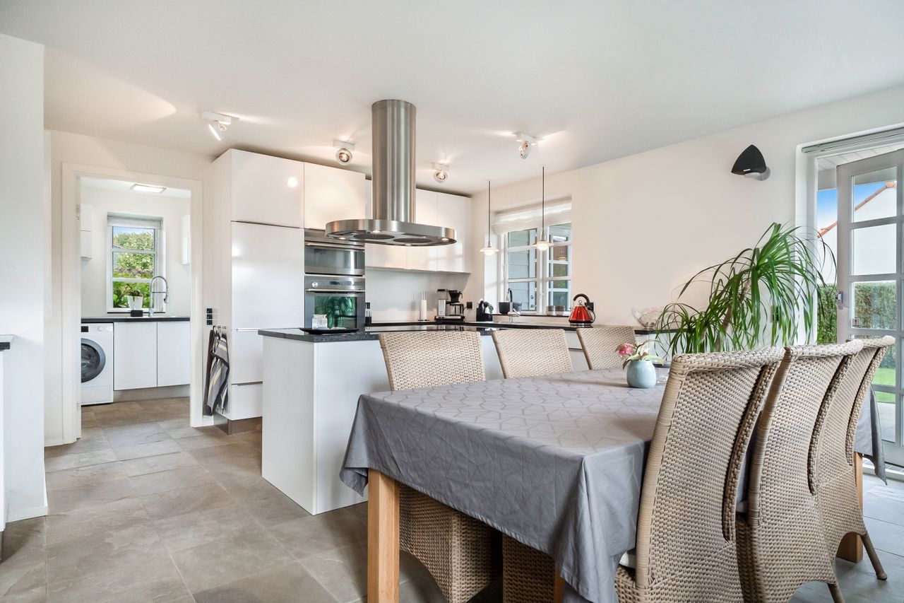 Ejendomsbillede 3 af 31