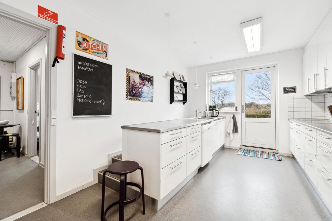 Ejendomsbillede 3 af 29