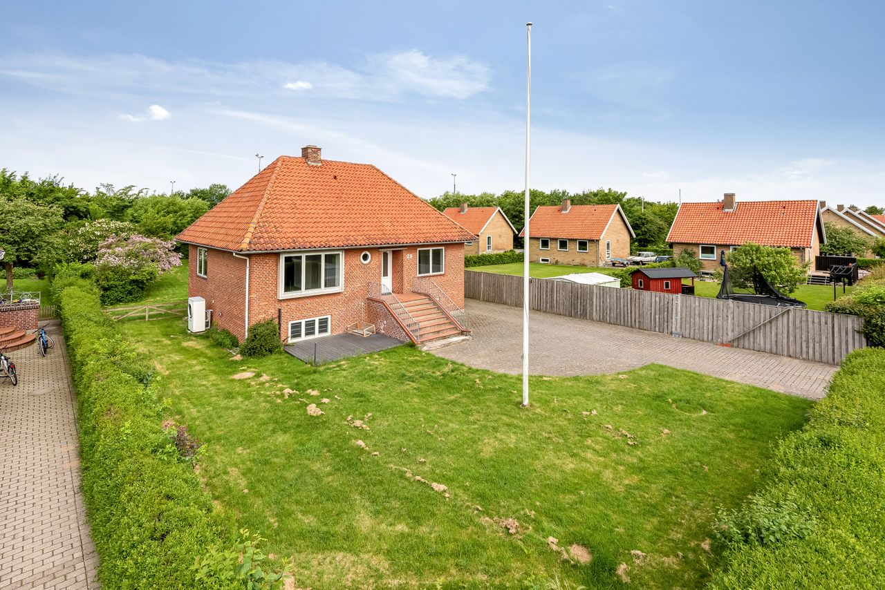 Ejendomsbillede 2 af 24