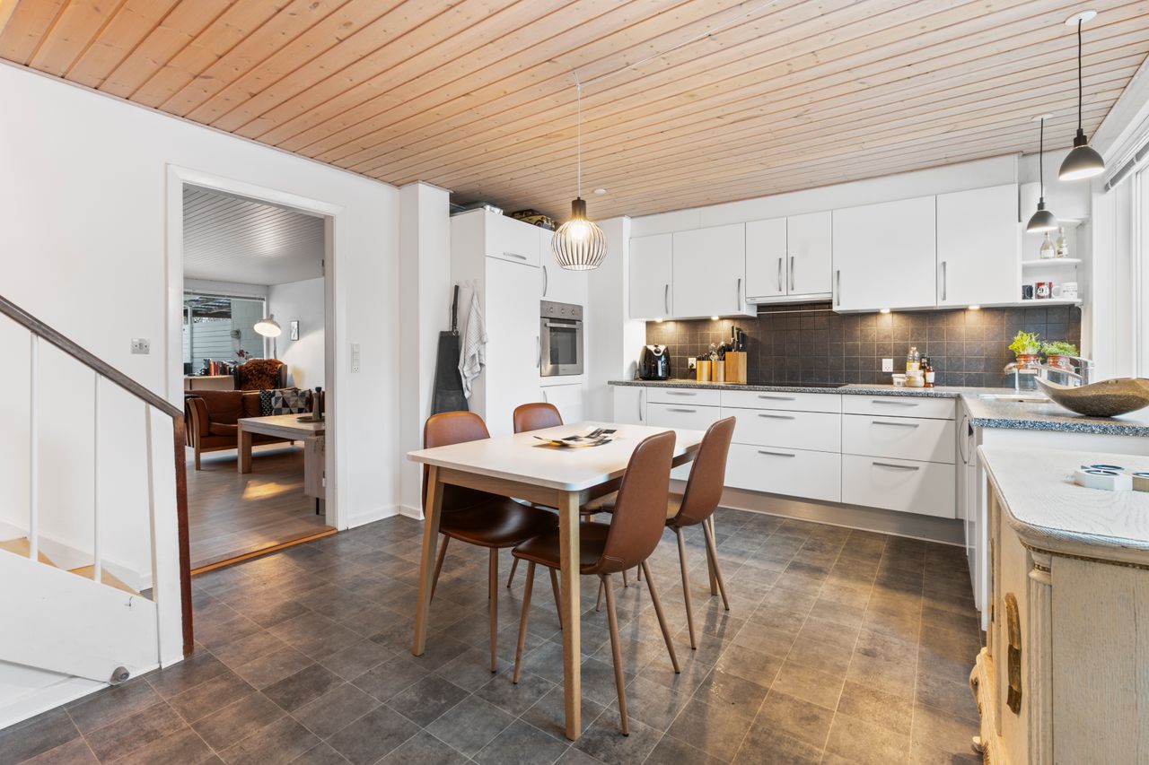 Ejendomsbillede 3 af 18