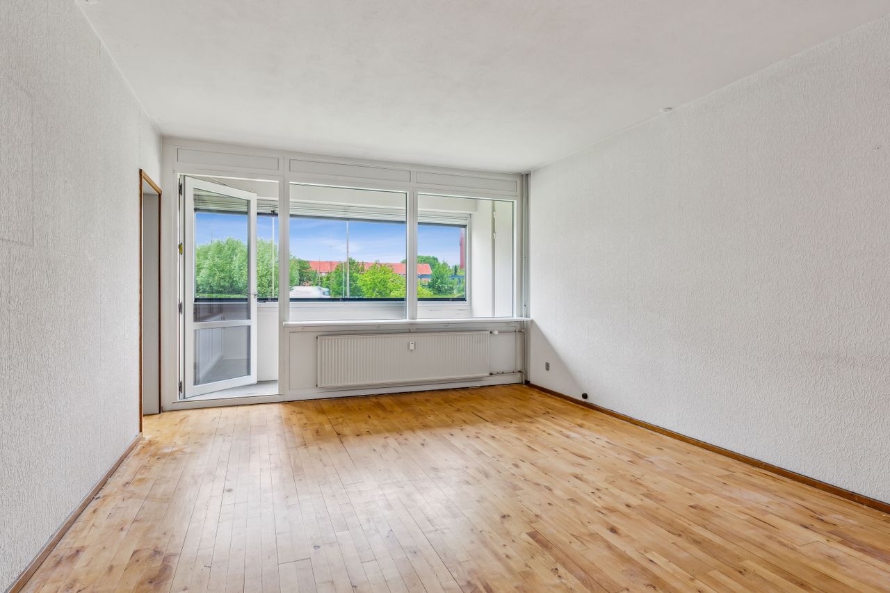 Ejendomsbillede 2 af 43